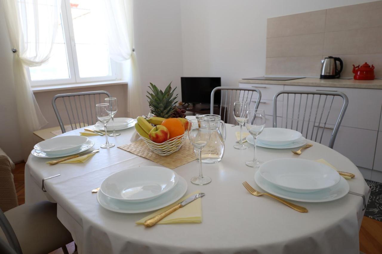 Apartman Dajana Supetar Exterior foto