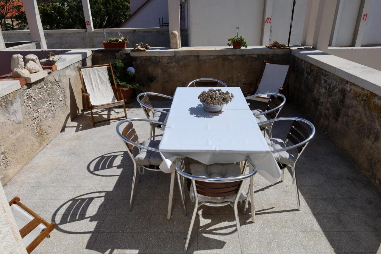Apartman Dajana Supetar Exterior foto