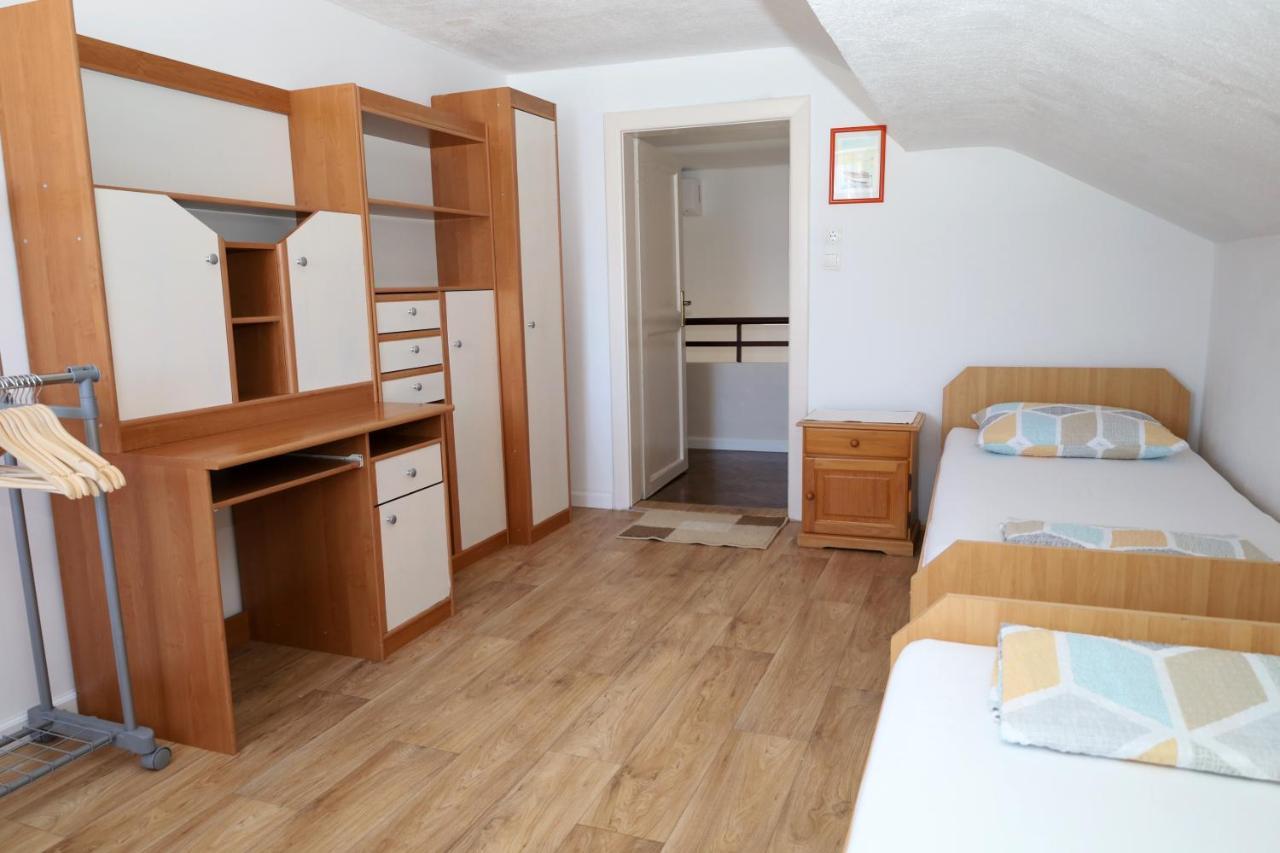 Apartman Dajana Supetar Exterior foto